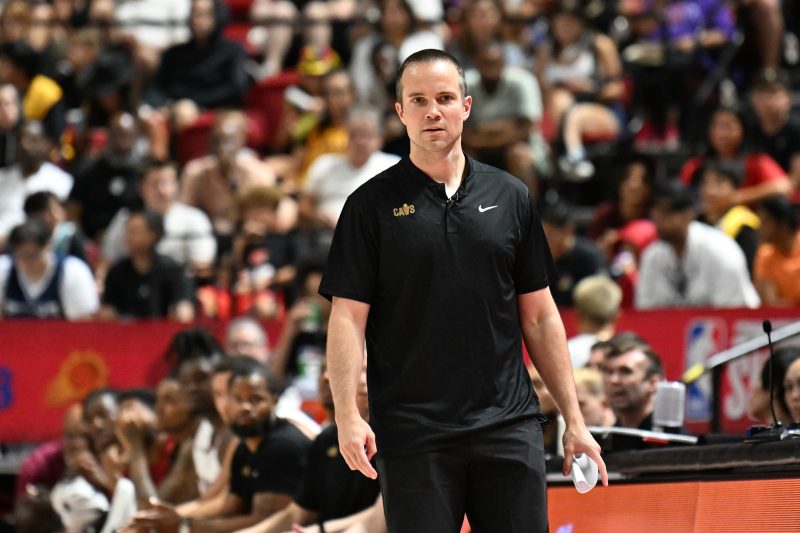 Report: Suns hiring Cavaliers assistant as next head coach