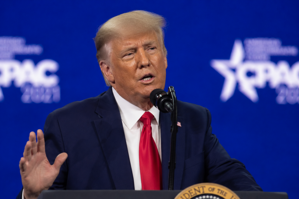 DJT stock flashes a warning sign as Trump Media risks build