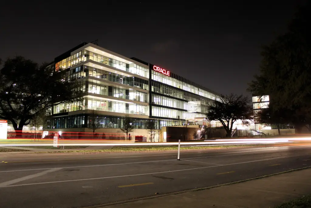 Oracle Stock After the OpenAI Revenue Correction: Bull and…