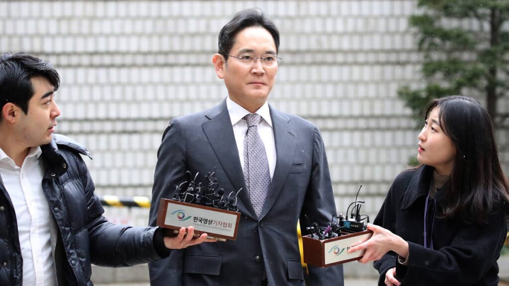 Samsung’s AI glasses make a bold bet against Meta