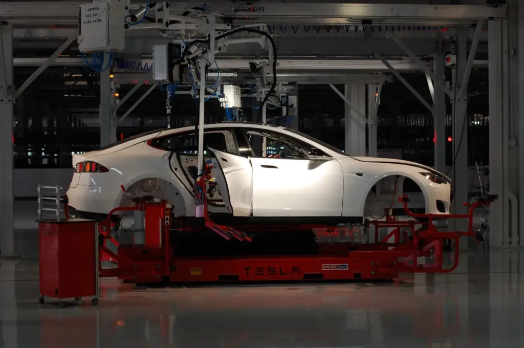 Tesla Delivered 486,532 Cars in Q3 – 24,558 Above the…